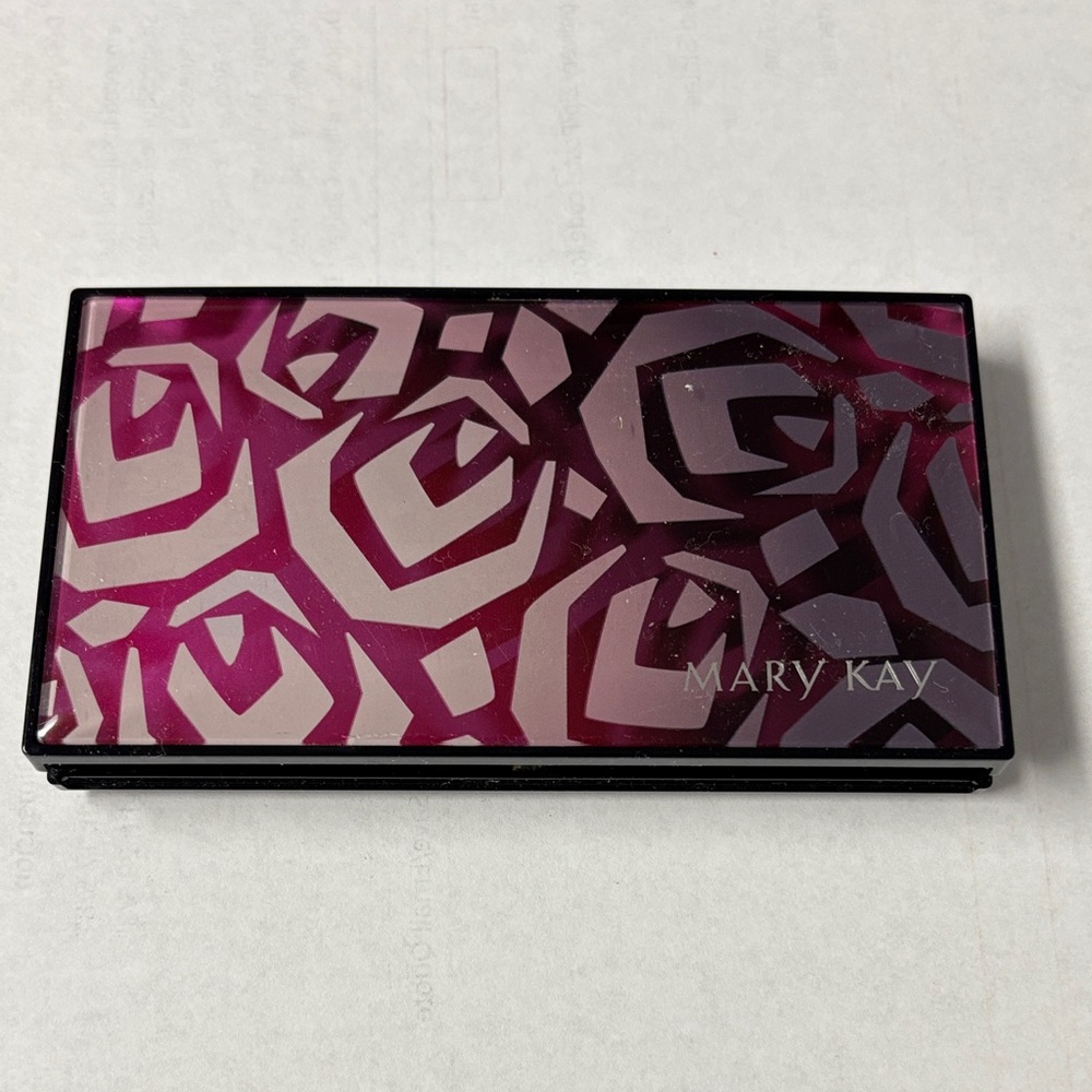 Mary Kay Perfect Palette Makeup Compact-Unfilled